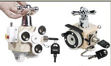 Бізіборд C 64876 дерев’яний куб, 7 міні-ігор, вмикач, замок, кран, спінер, колесо, в коробці