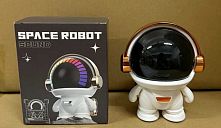 Колонка C 72555 "Астронавт", висота 13 см, підсвічування, світло підлаштовується під гучність музики, вбудований акумулятор, в коробці